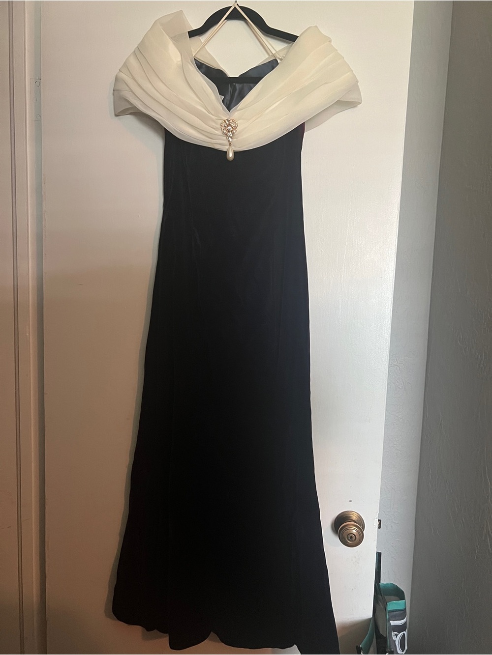 Scott McClintock Black Evening Gown with Ivory Shawl Accent